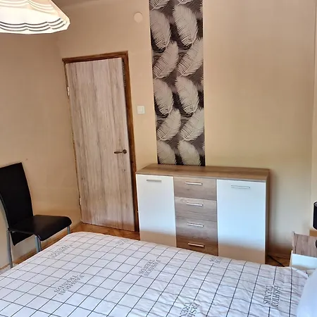 Lilaakac Vendeghaz *