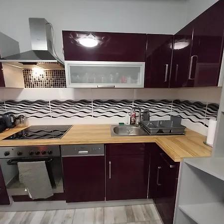 Lilaakac Vendeghaz * Harkány